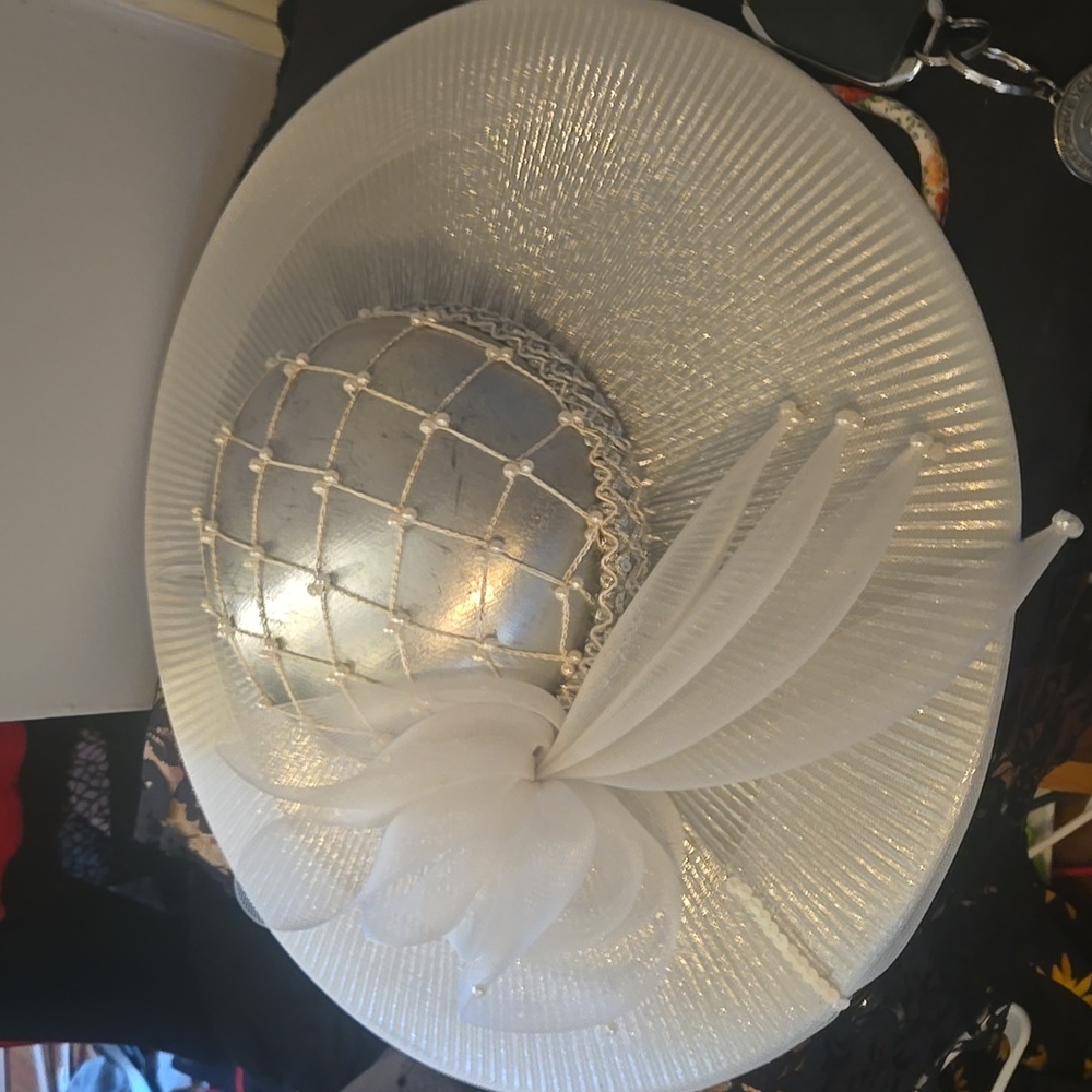 Beautiful Vintage Womens Hat